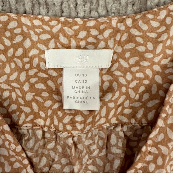 H&M V-neck Lyocell-blend Sleeveless Top - Picture 7 of 7